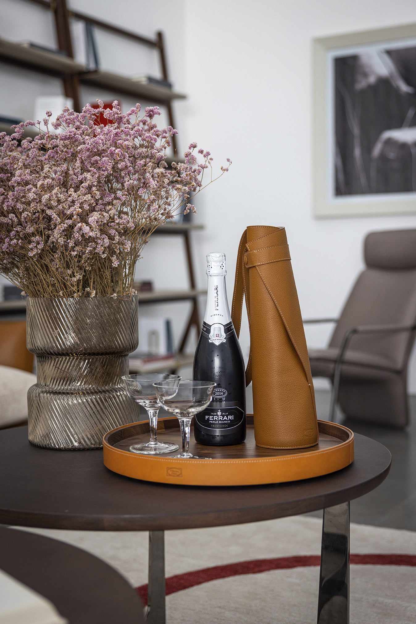 poltrona frau wine bag