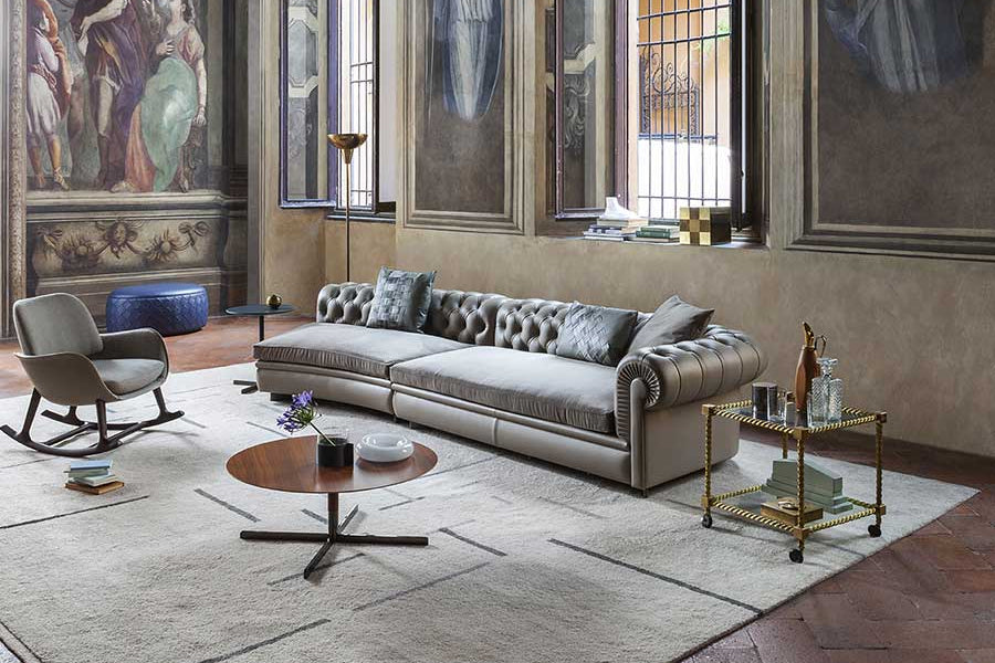 poltrona frau chester line sofa