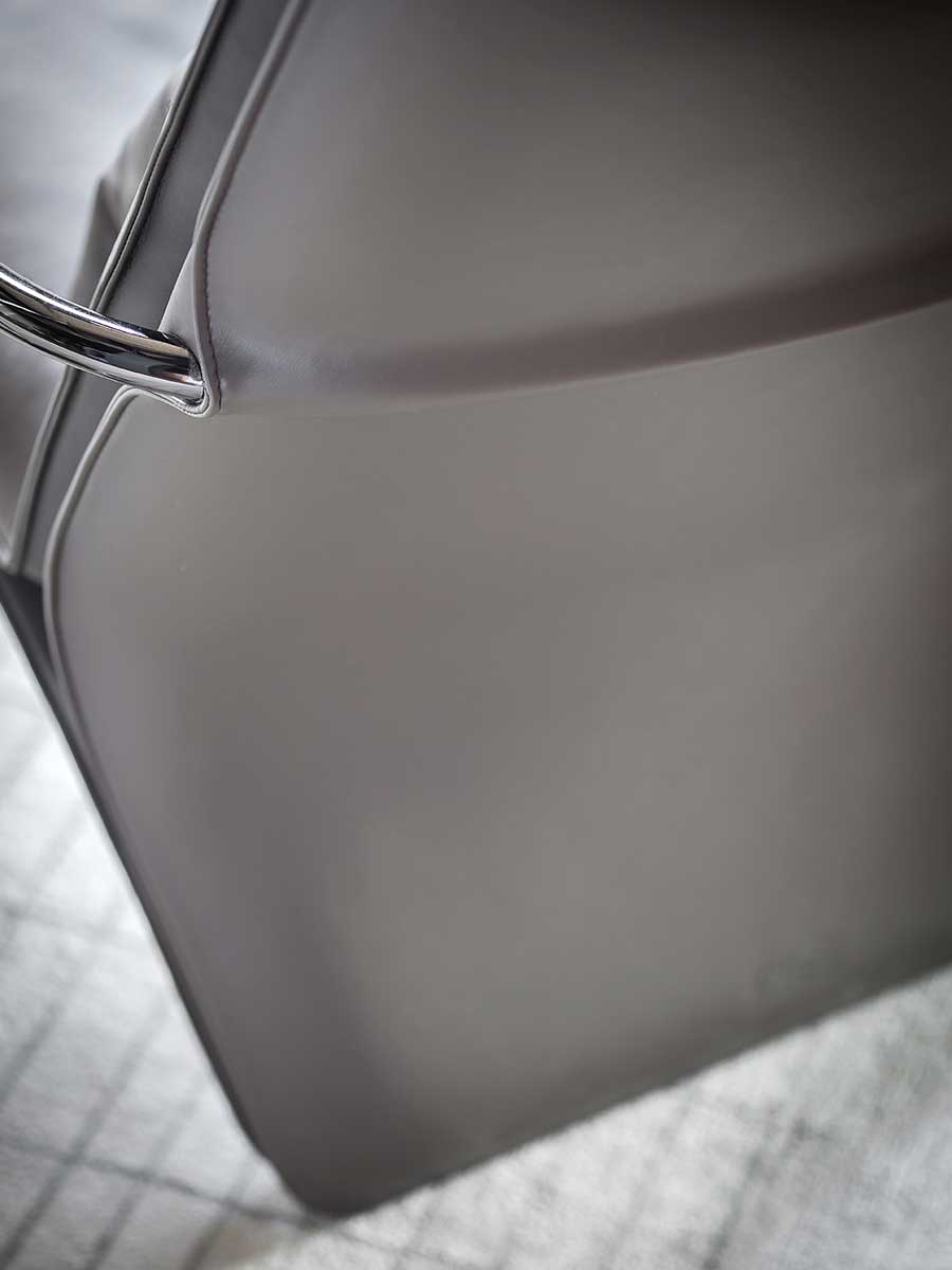 poltrona frau arabesque armchair