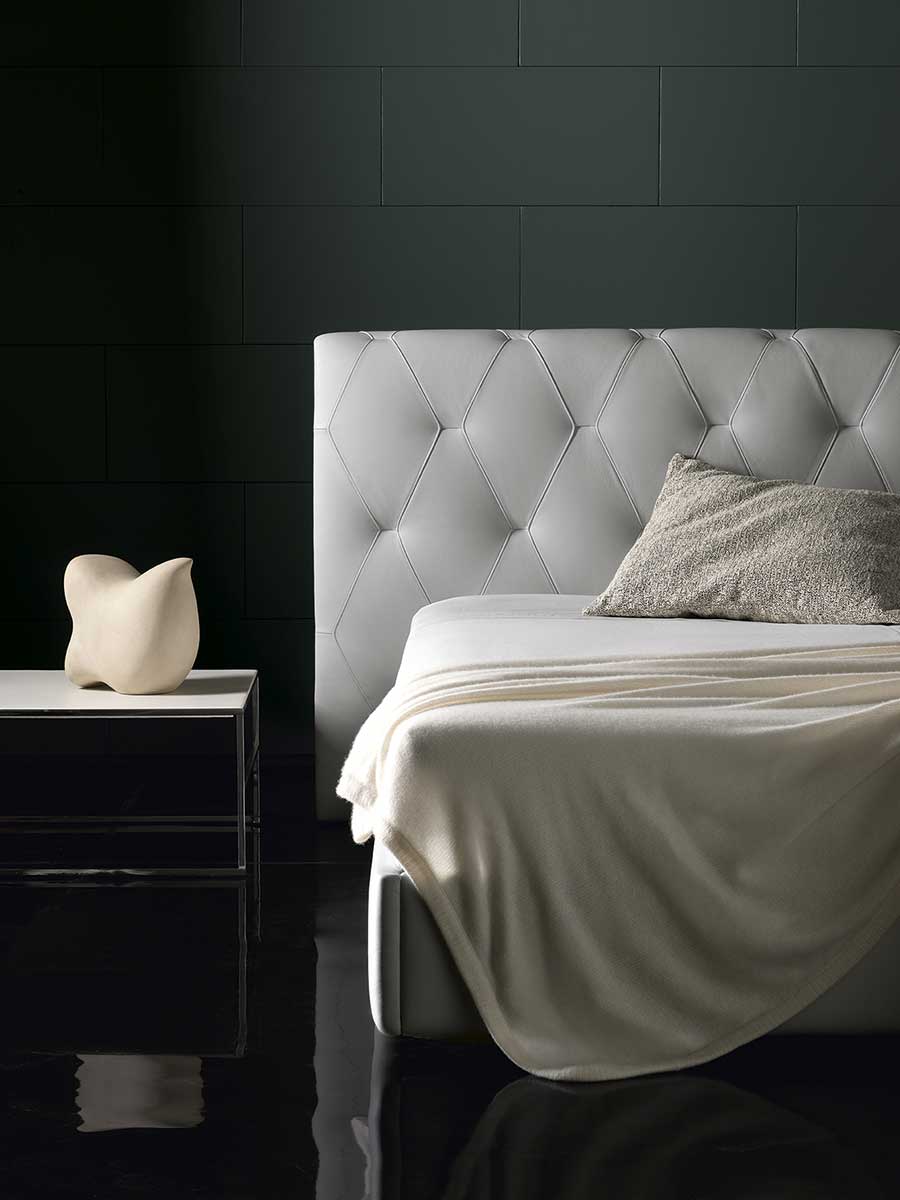 poltrona frau bluemoon bed with storage