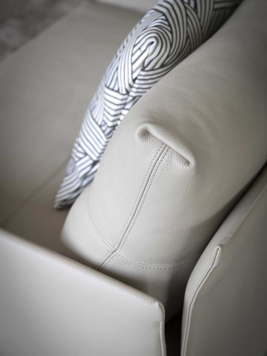 poltrona frau grantorino sofa