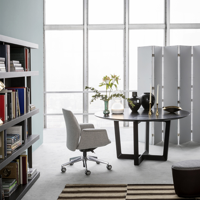 Downtown Executive Chair