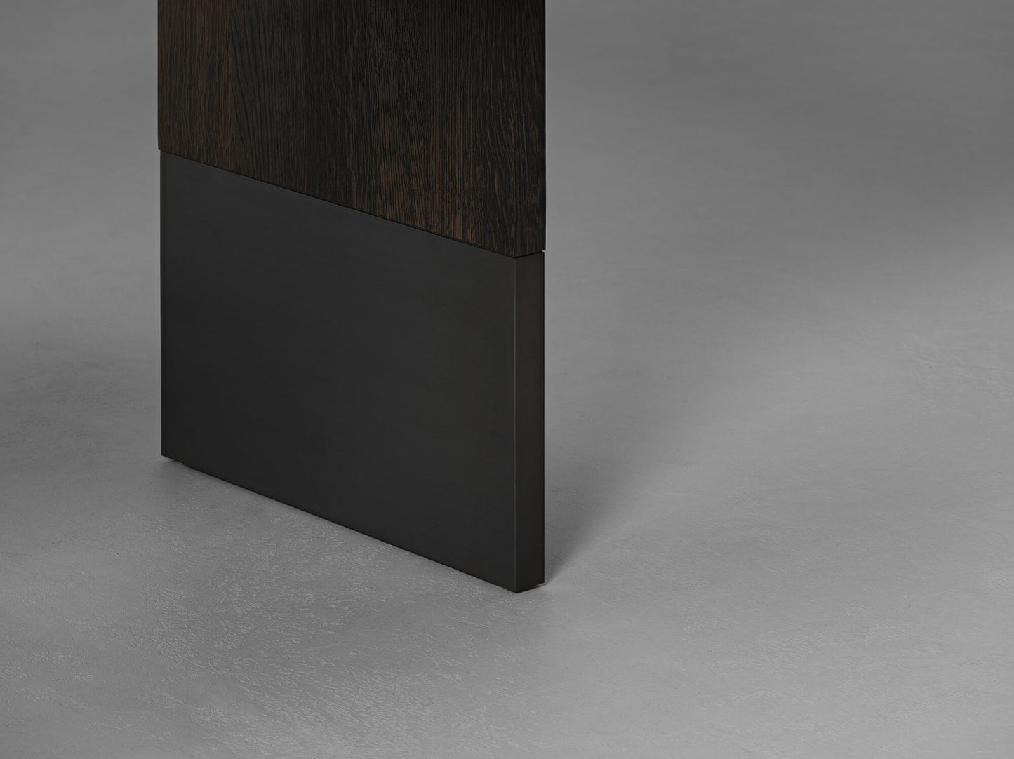 NOTA BENE ∙ DINING TABLE RECTANGULAR