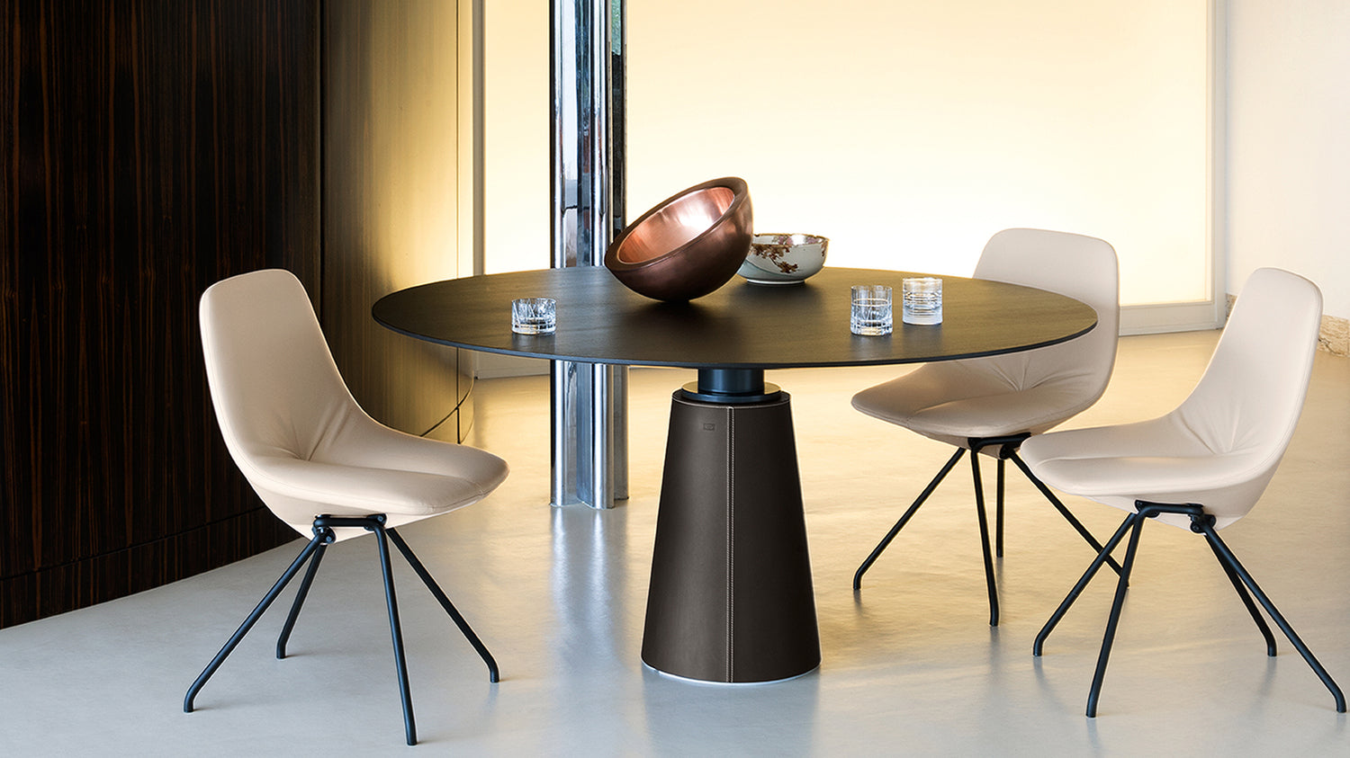 Mesa Due Dining Table
