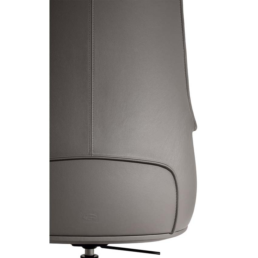 Archibald Task Executive Chair