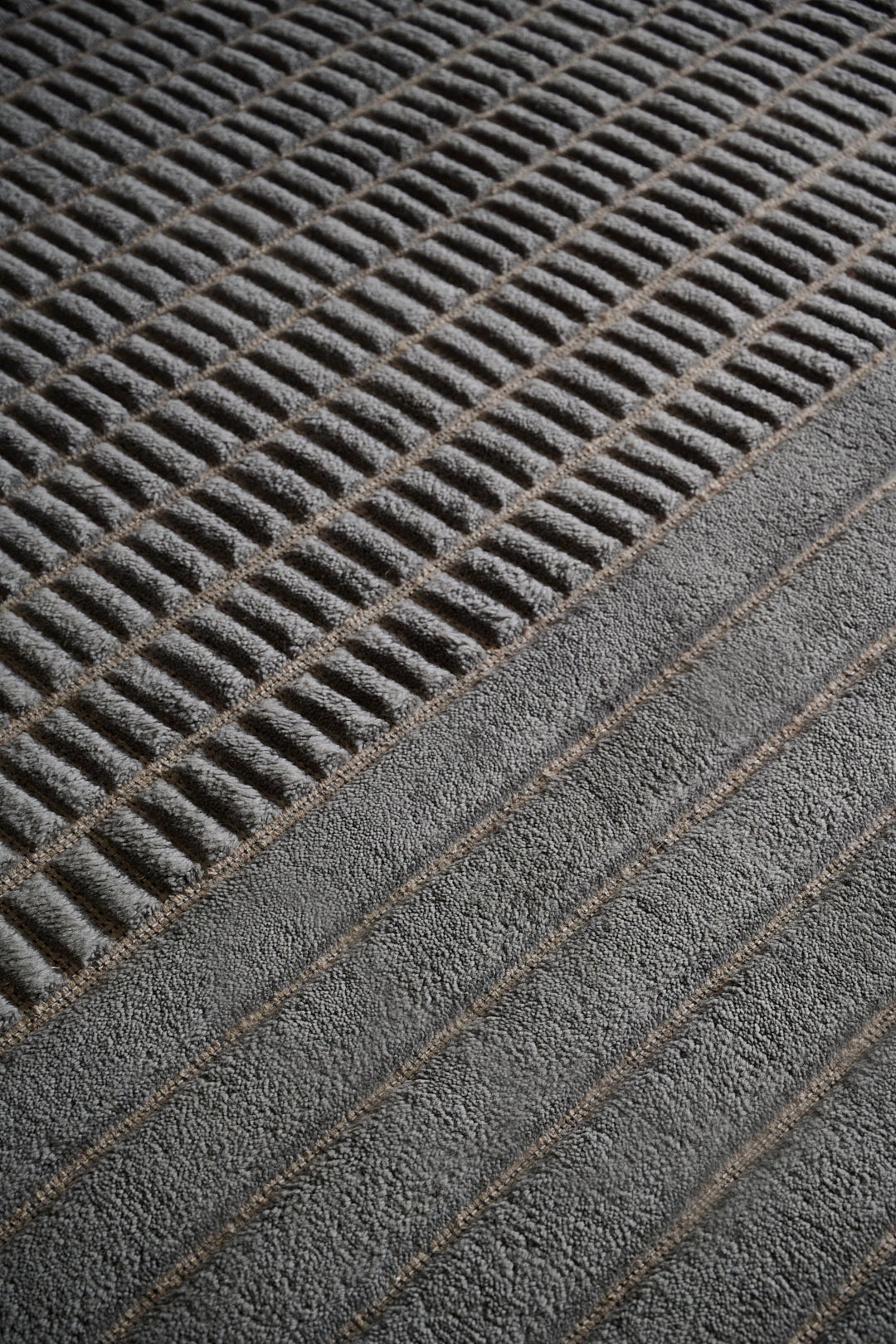 Rd Grid Berber Round By Rodolfo Dordoni
