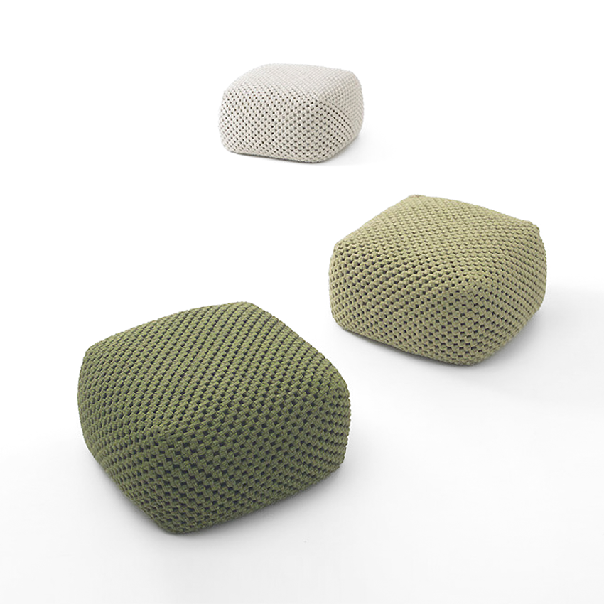 Berry Pouf