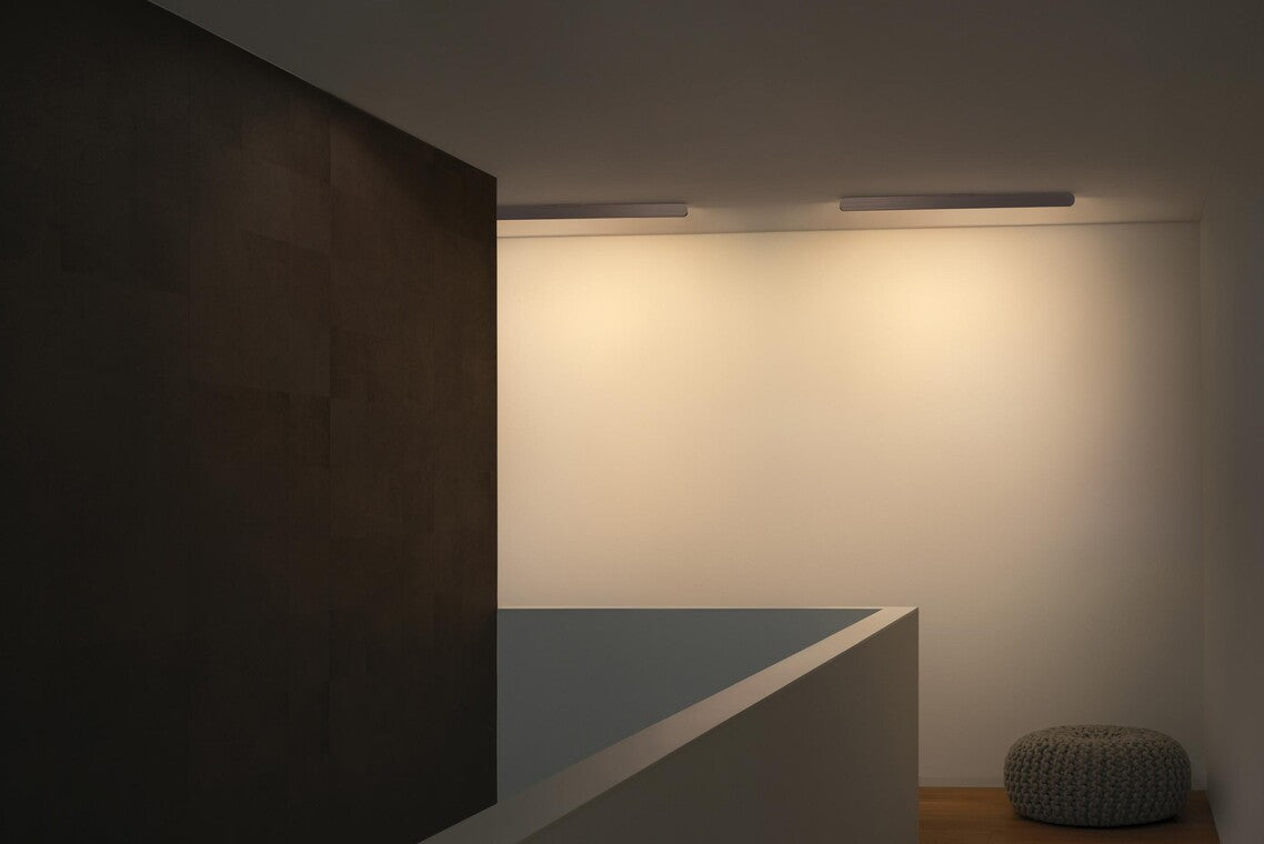 Mito Alto Side Ceiling Light