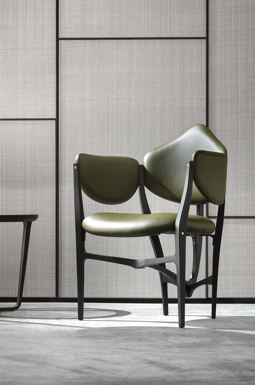Stellage 52 Armchair