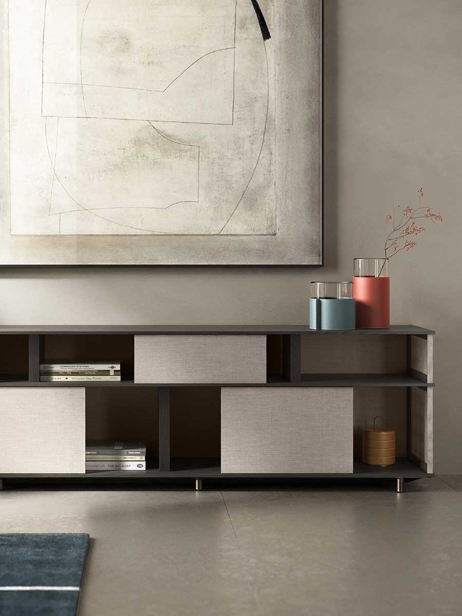 poltrona frau leather pot vase