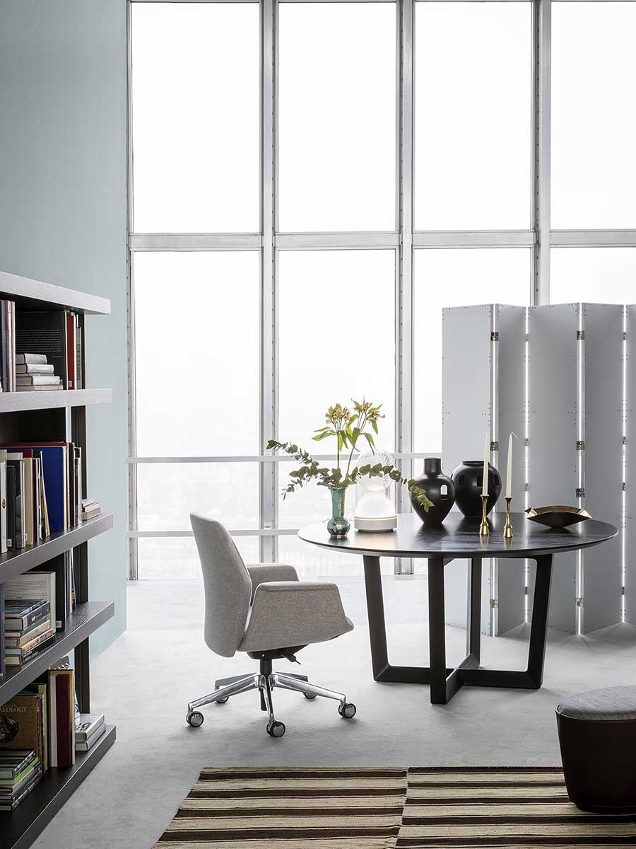 Bolero Round Table