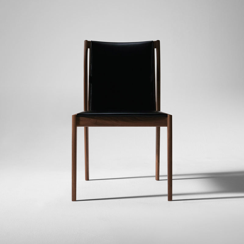 CLAUDE | Chair