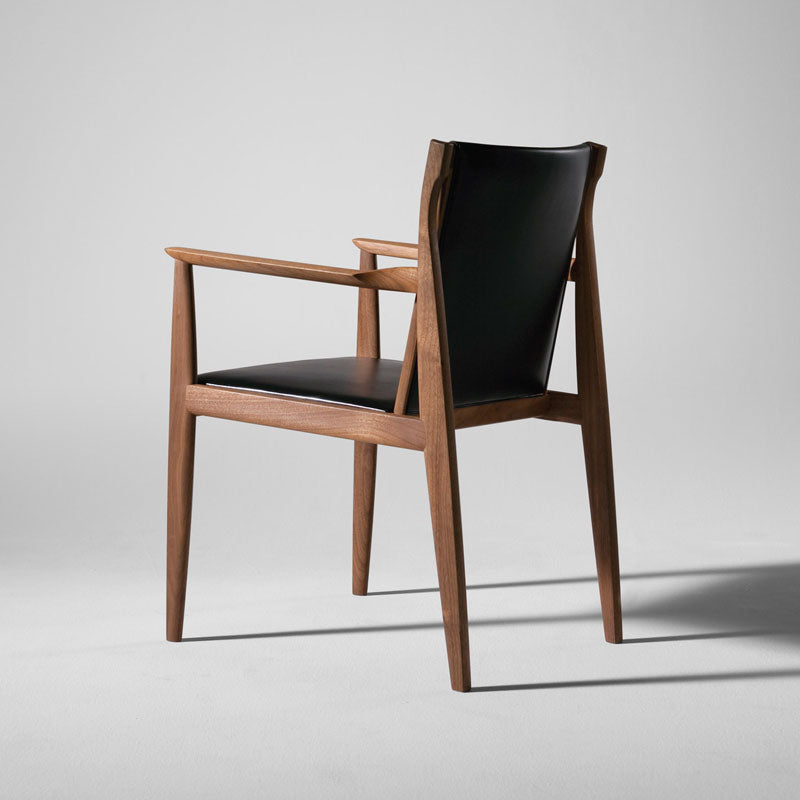 CLAUDE | Armchair