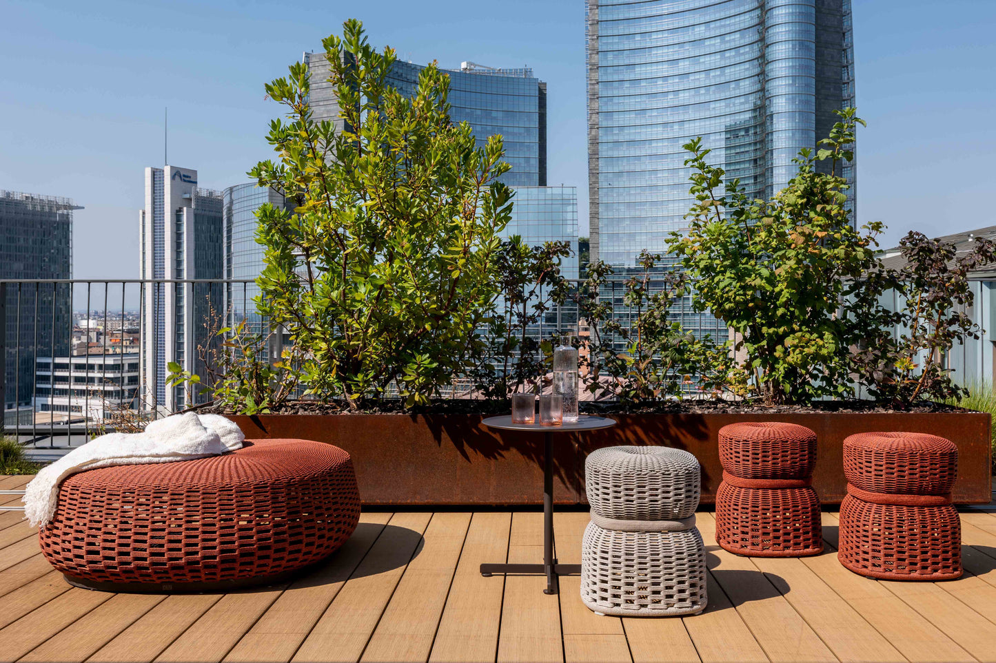 poltrona frau lepli outdoor 106x106 ottoman