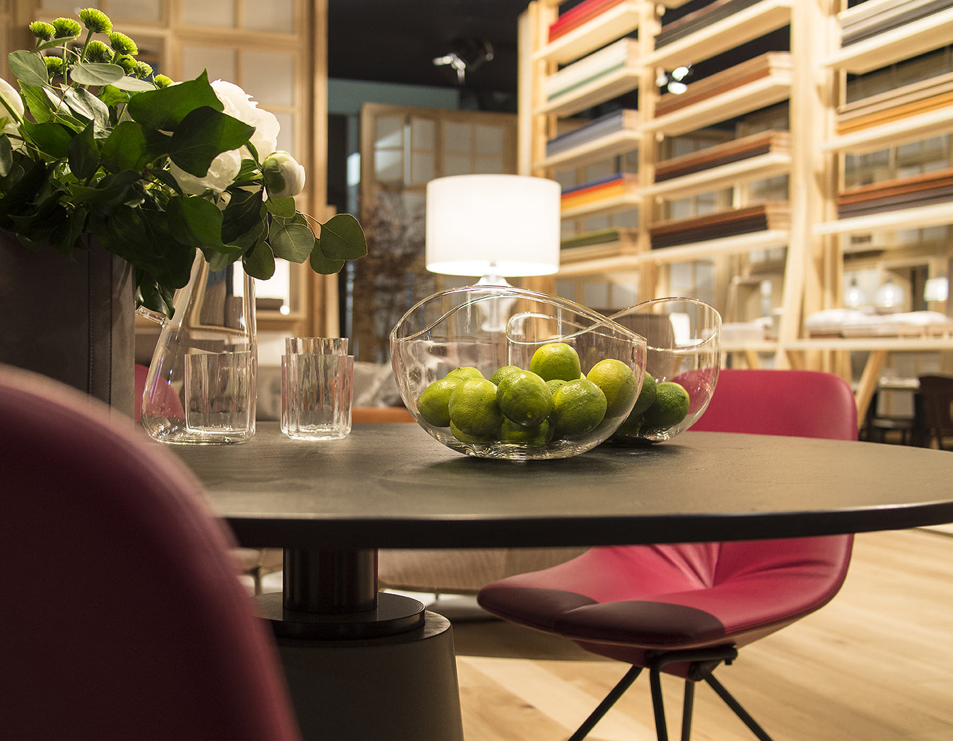 poltrona frau mesa round table
