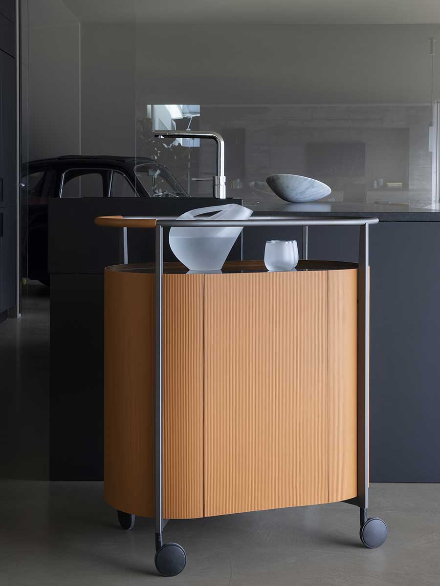 poltrona frau mi trolley