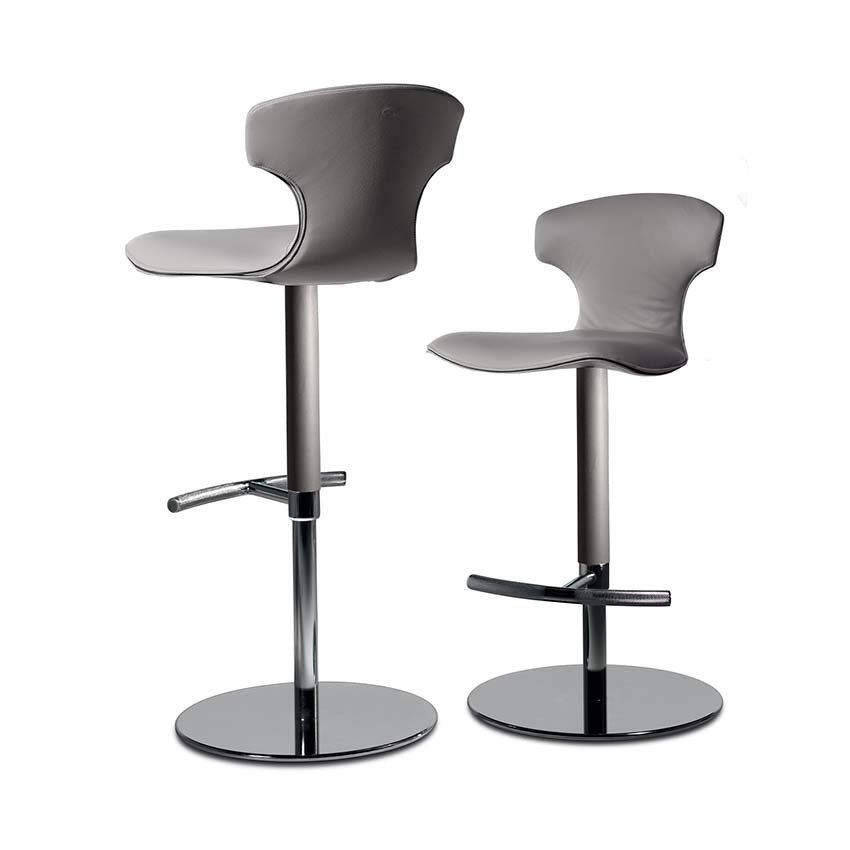 Montera Mas Column Base Stool