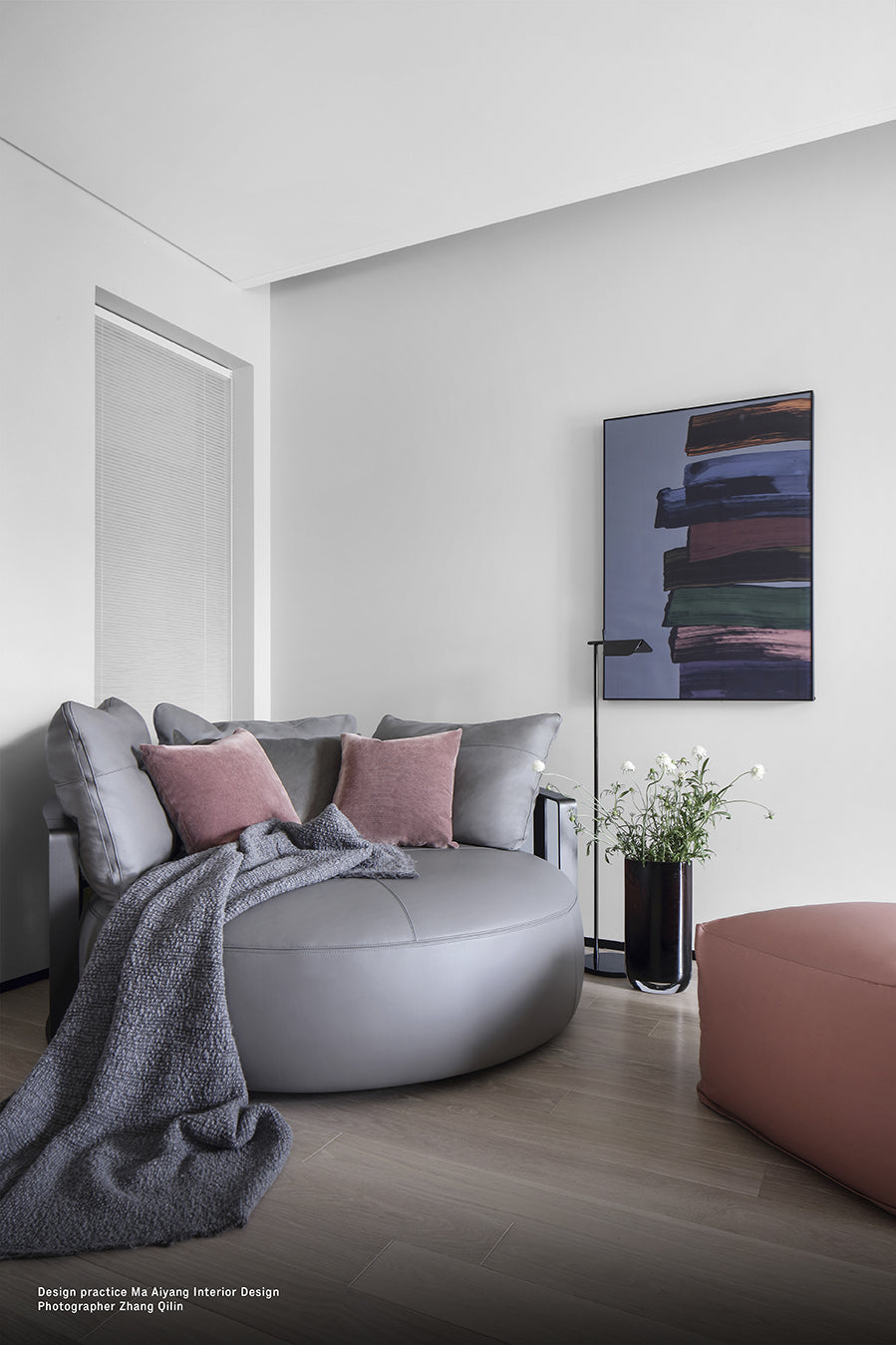 Scarlett Round Sofa