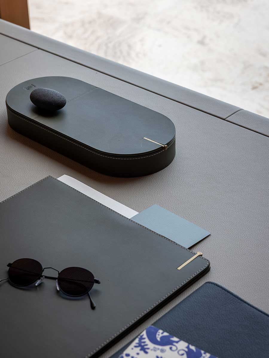 Zhuang Desk Accessories