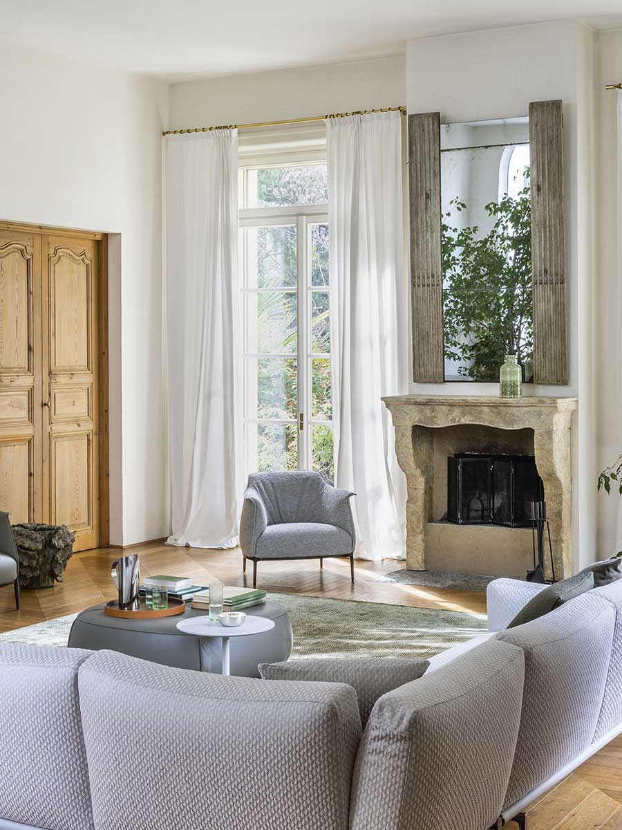 poltrona frau archibald armchair