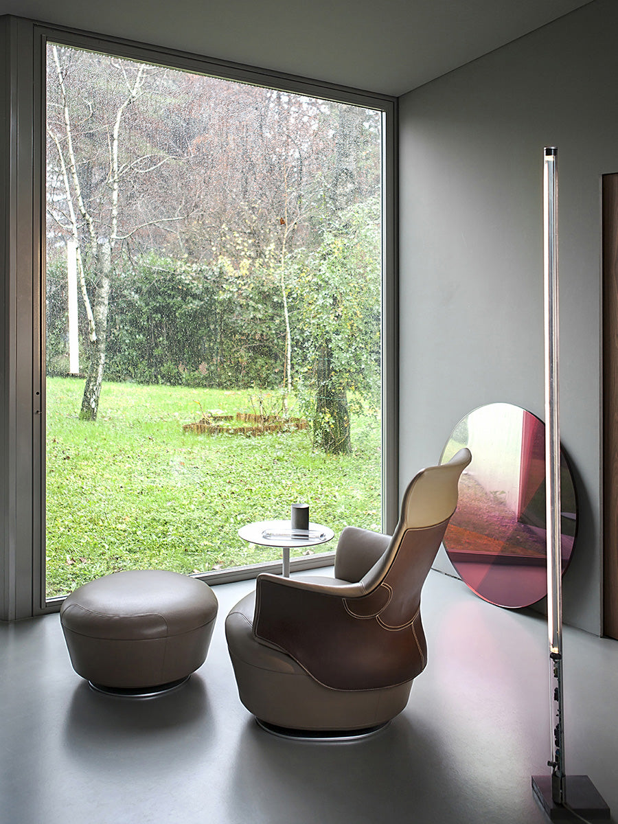poltrona frau assaya armchair