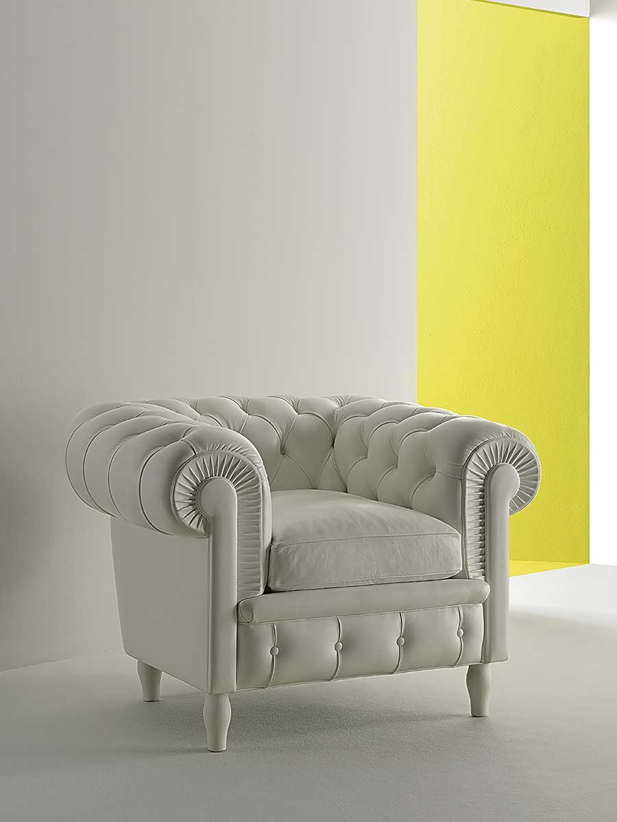 poltrona frau chester armchair