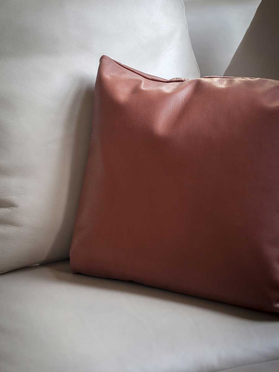 poltrona frau cushion