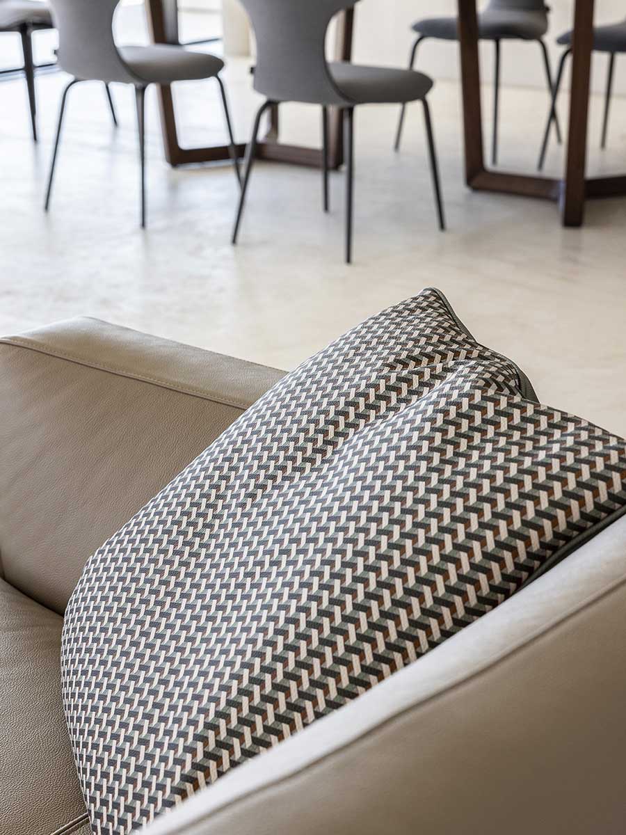 poltrona frau decorative cushions motif weavers