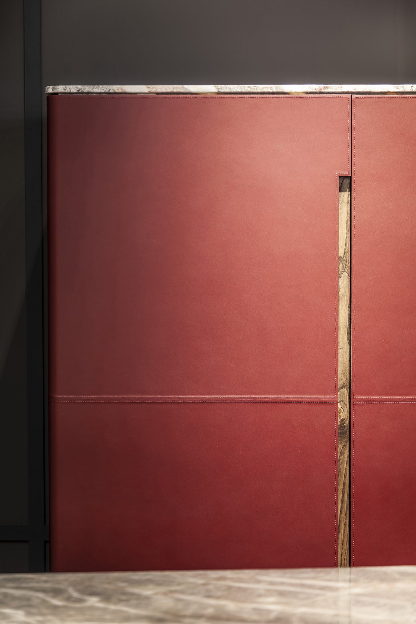 poltrona frau fidelio drinks cabinet