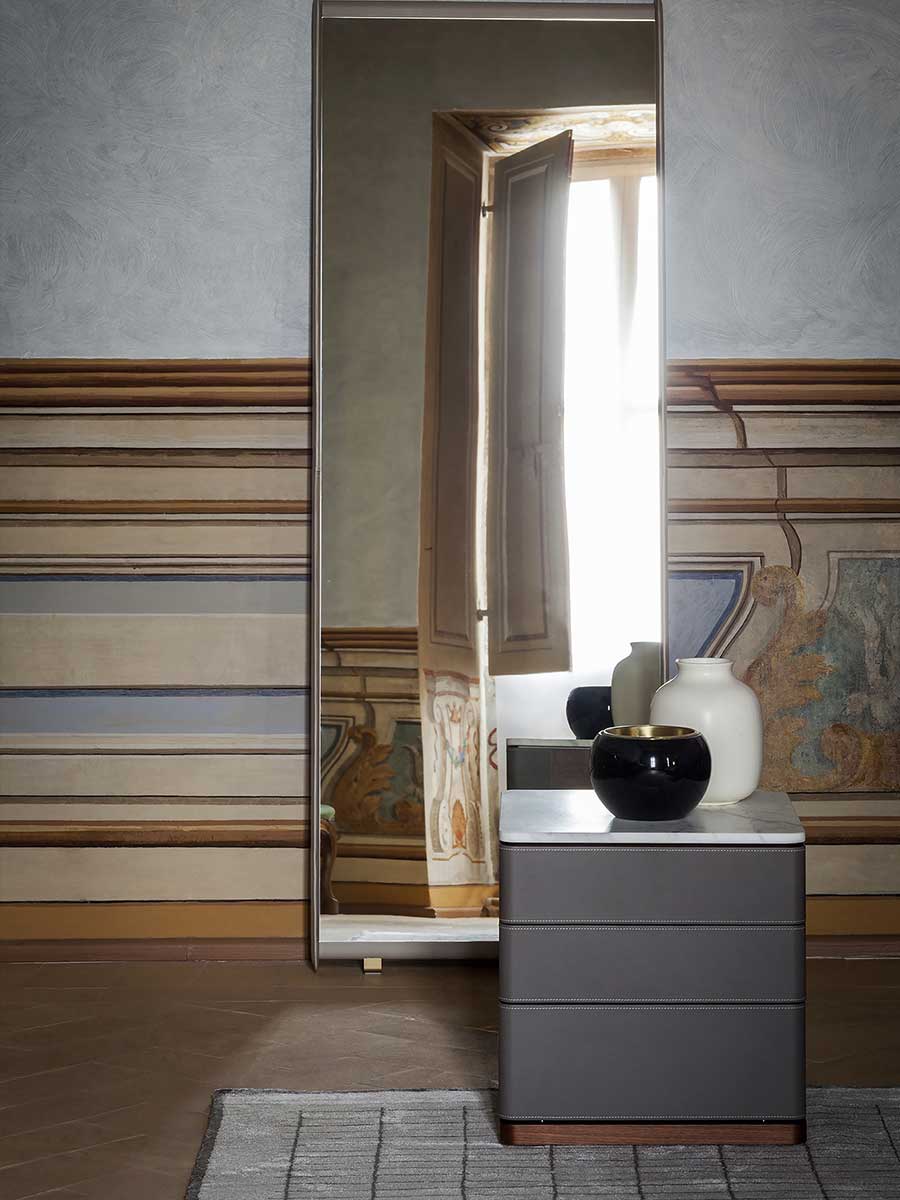 poltrona frau fidelio notte night table