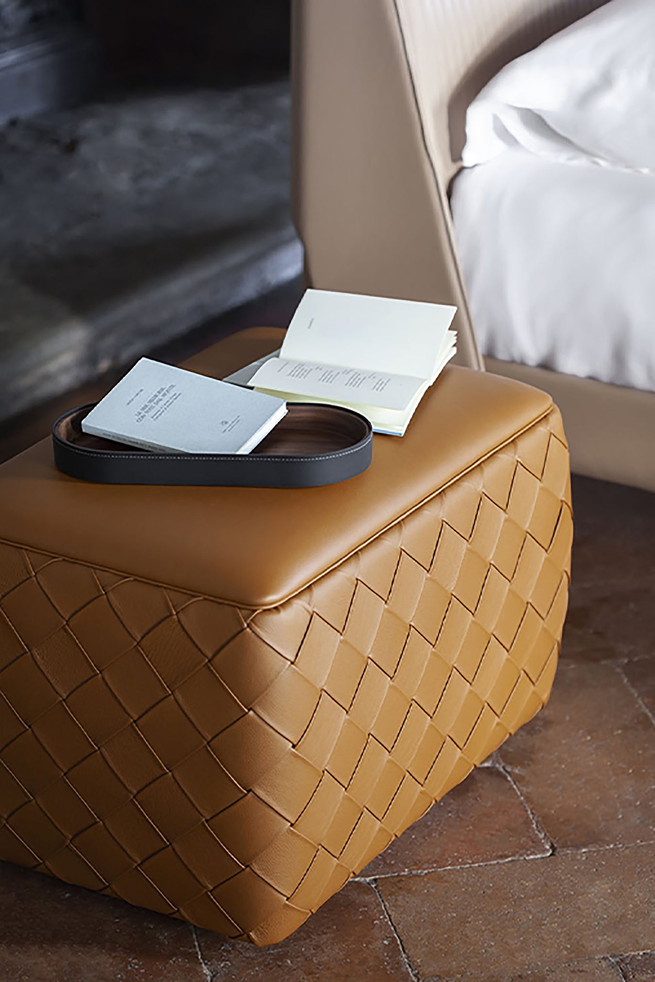 poltrona frau grant ottoman 65x45