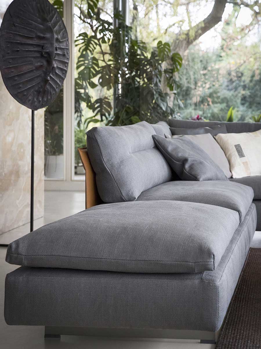 poltrona frau grantorino sofa