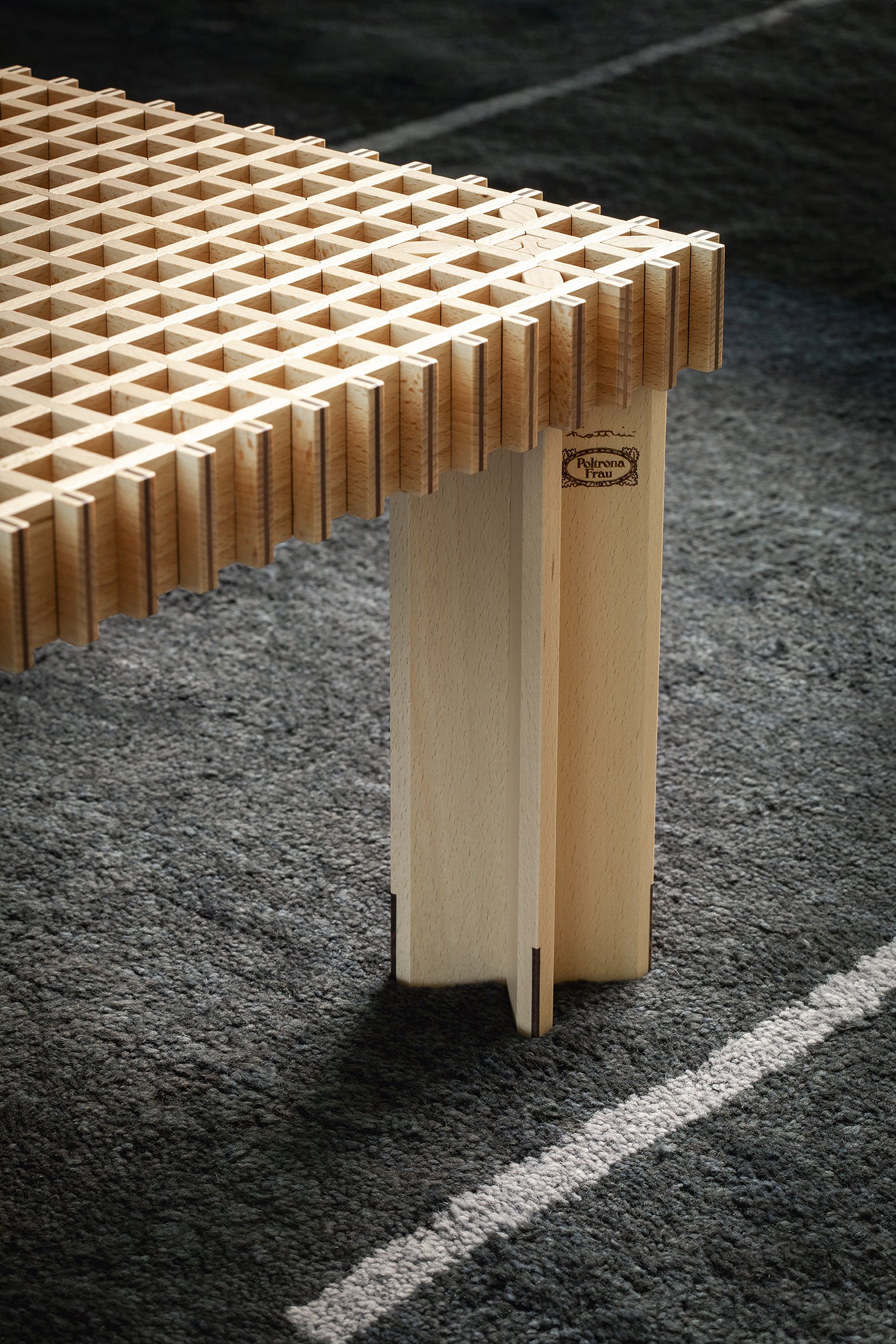 poltrona frau kyoto small table