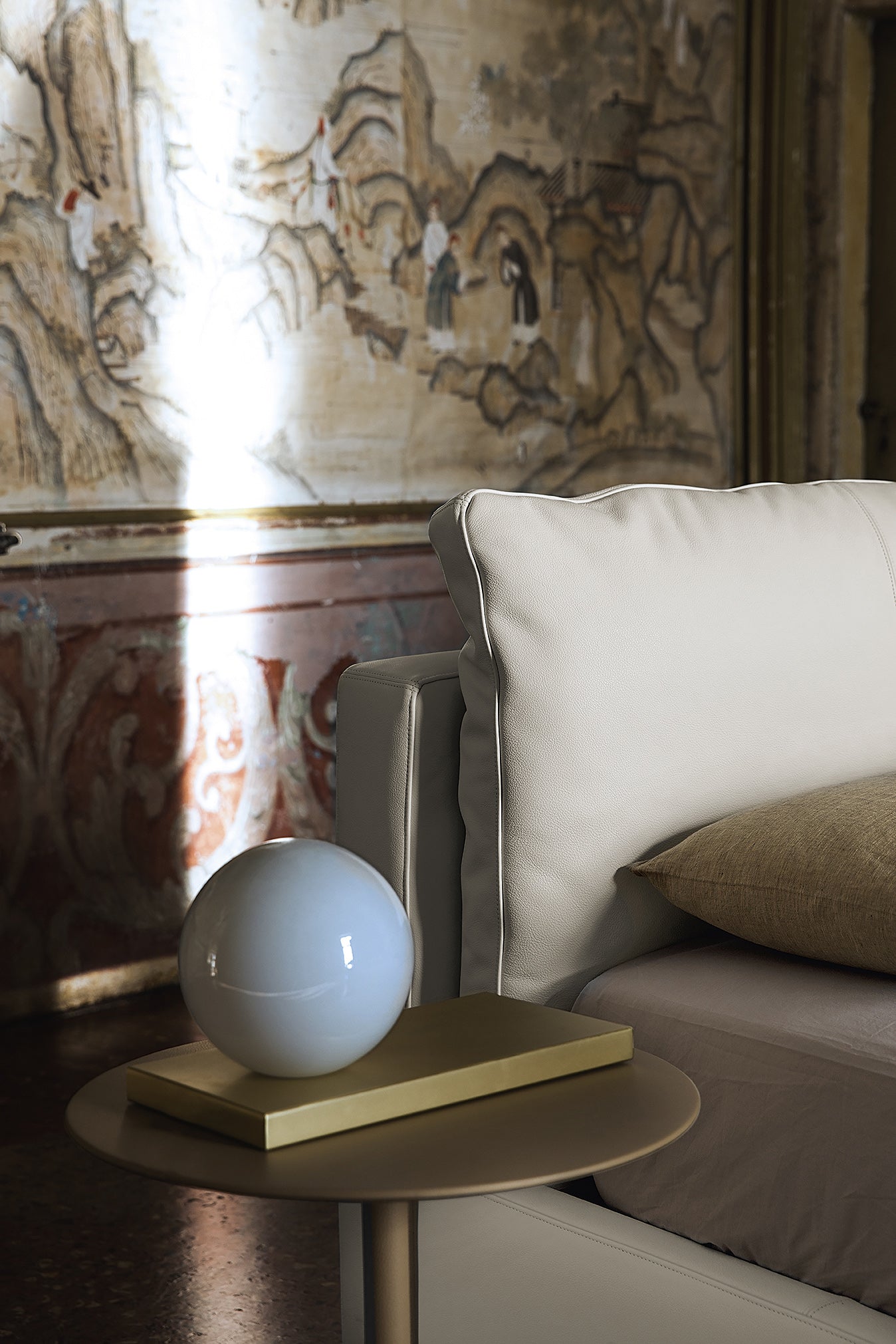poltrona frau massimosistema bed