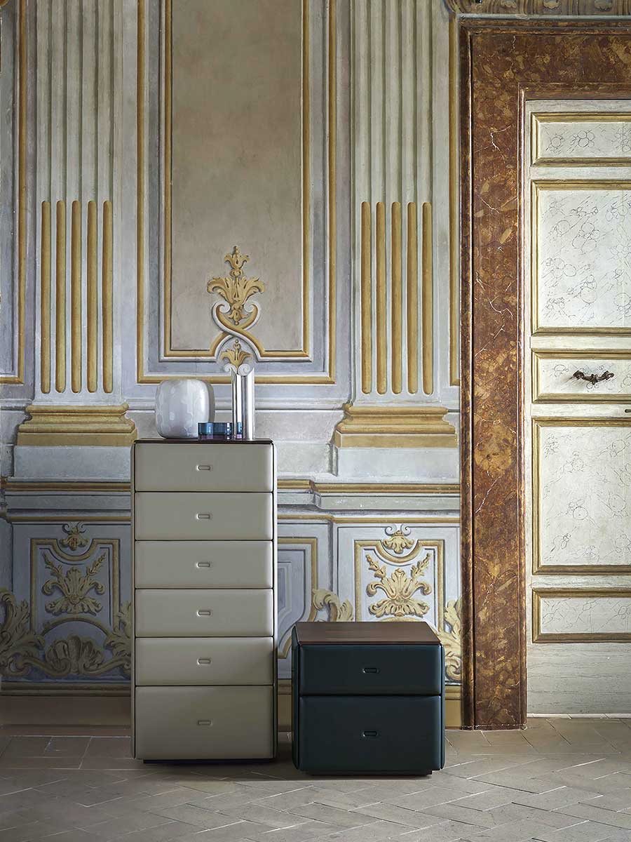 poltrona frau moondance night table