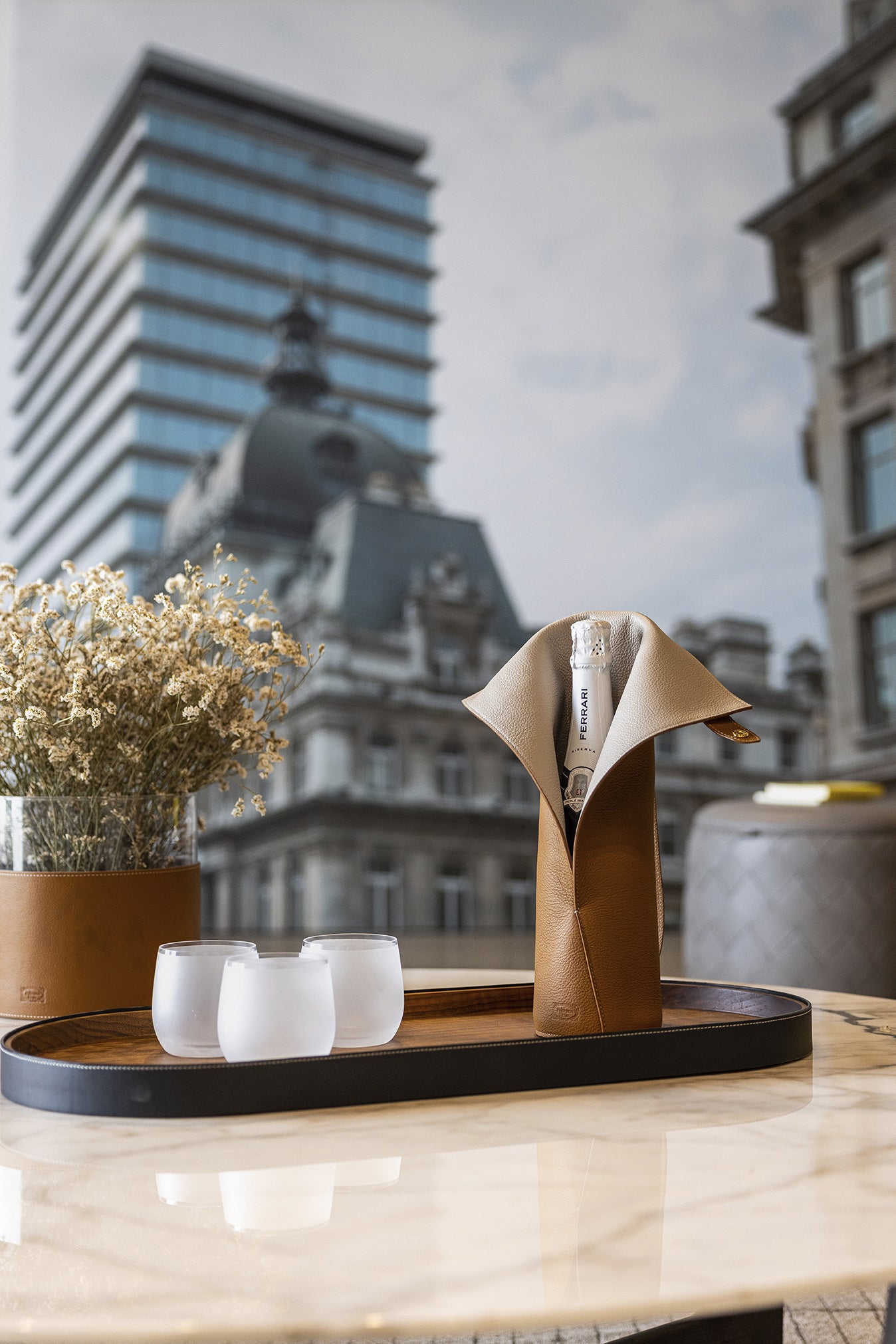 poltrona frau wine bag