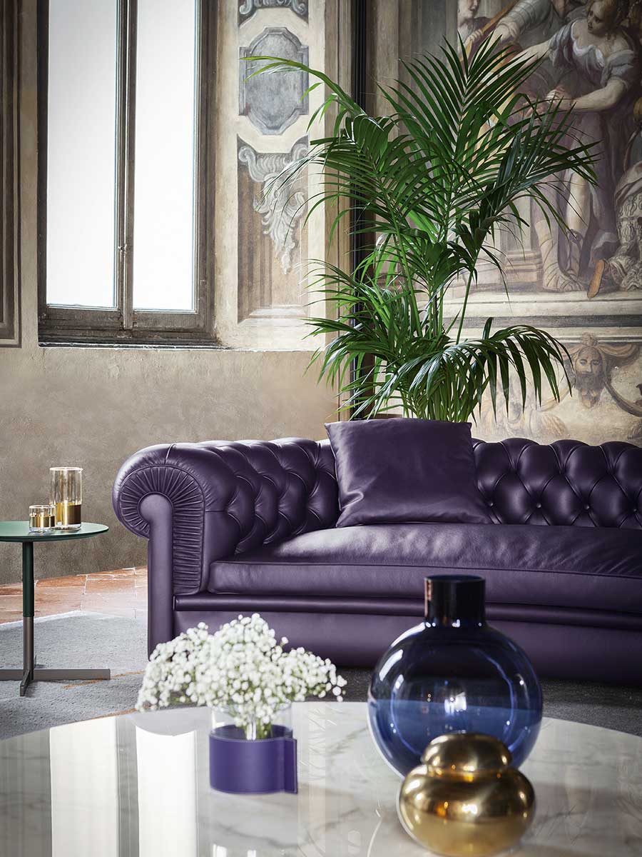 poltrona frau chester line sofa