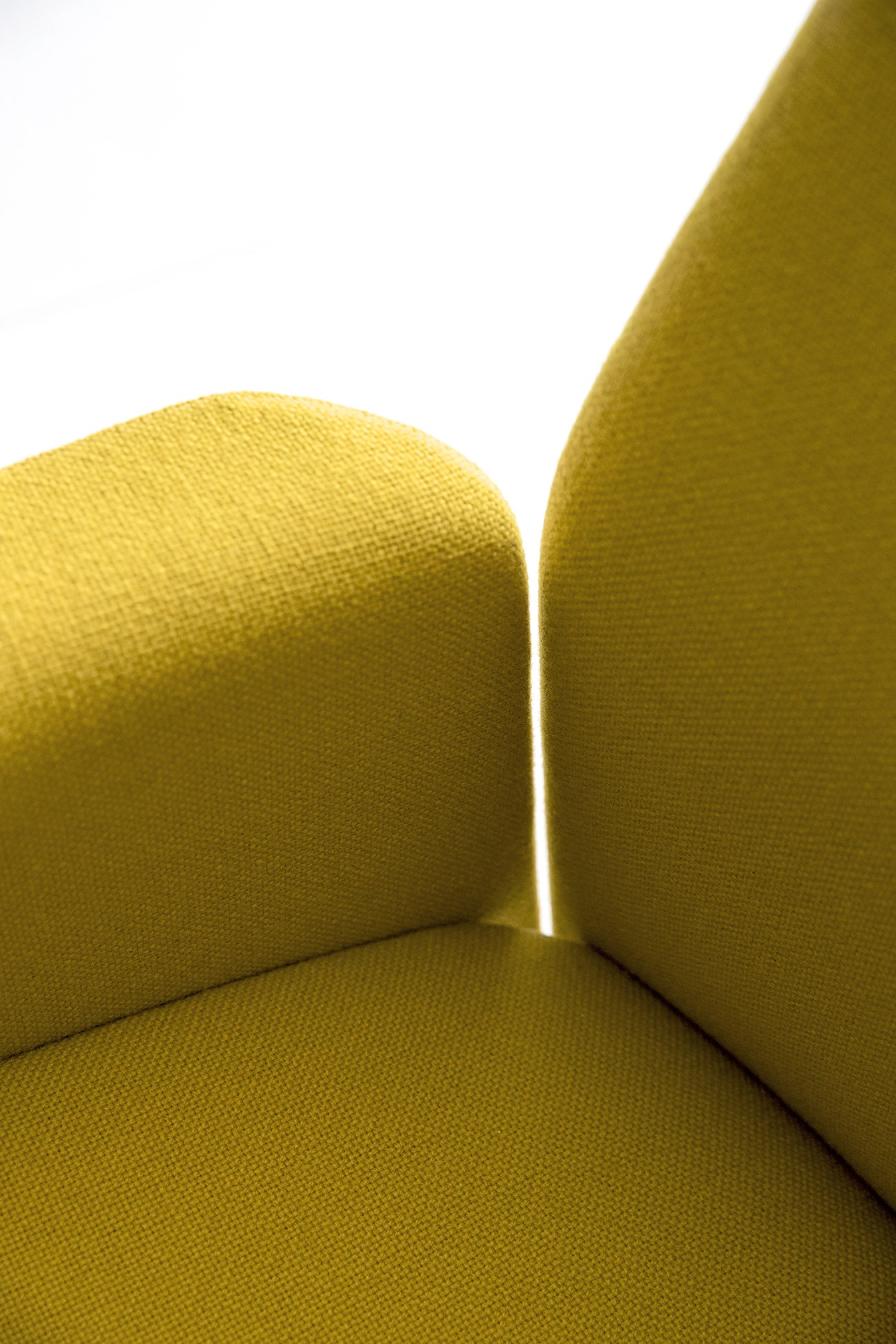 poltrona frau downtown conference bridge chair