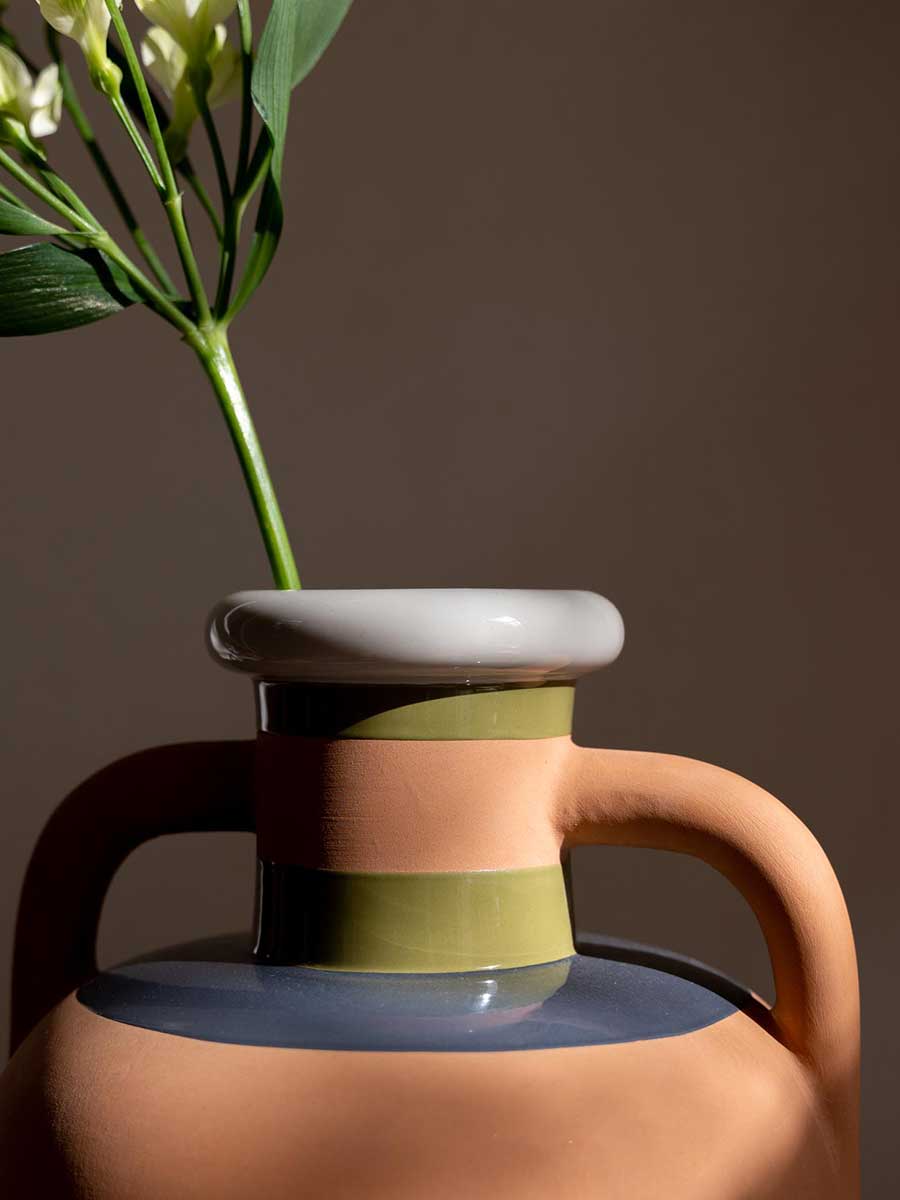 poltrona frau ikiperu vase
