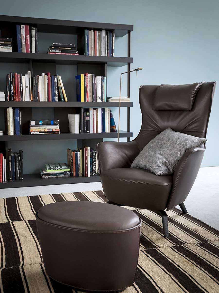 poltrona frau mamy blue armchair