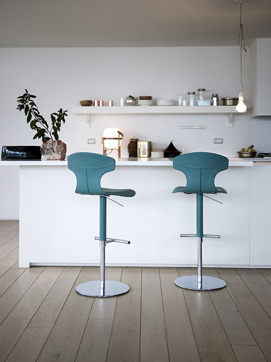 Montera Column Base Stool
