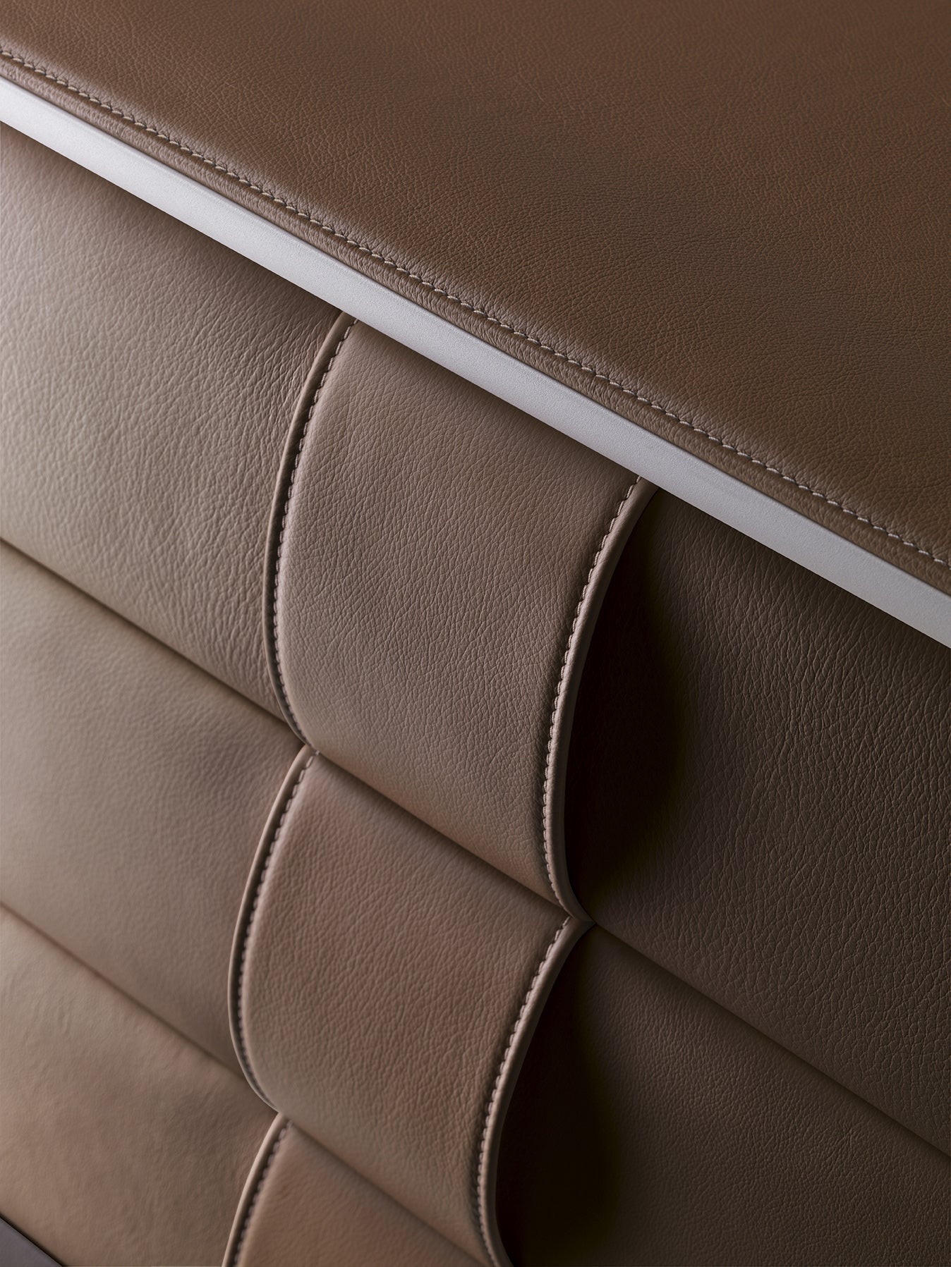 poltrona frau obi drawer chest