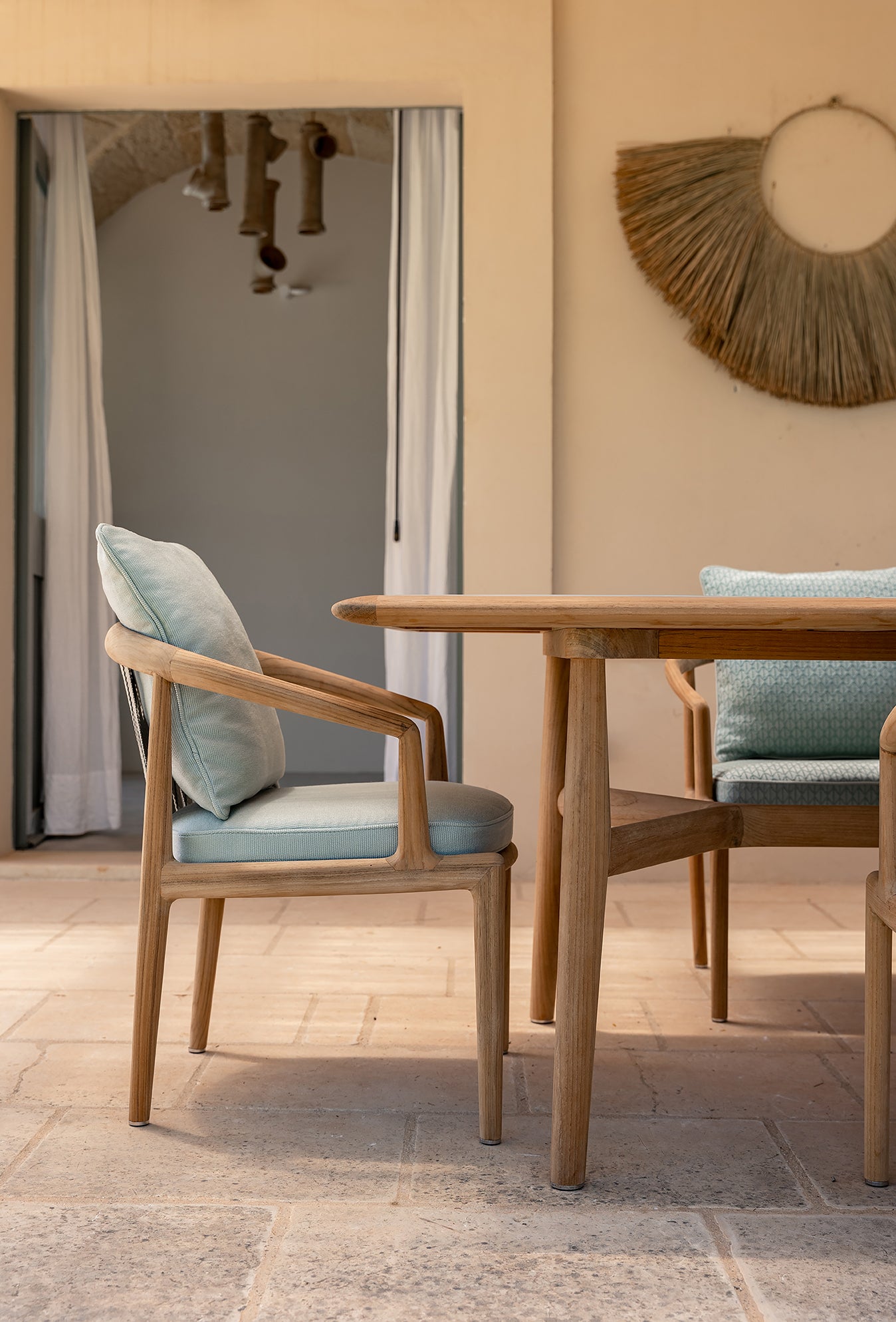 poltrona frau the secret garden 260x110 h75 table