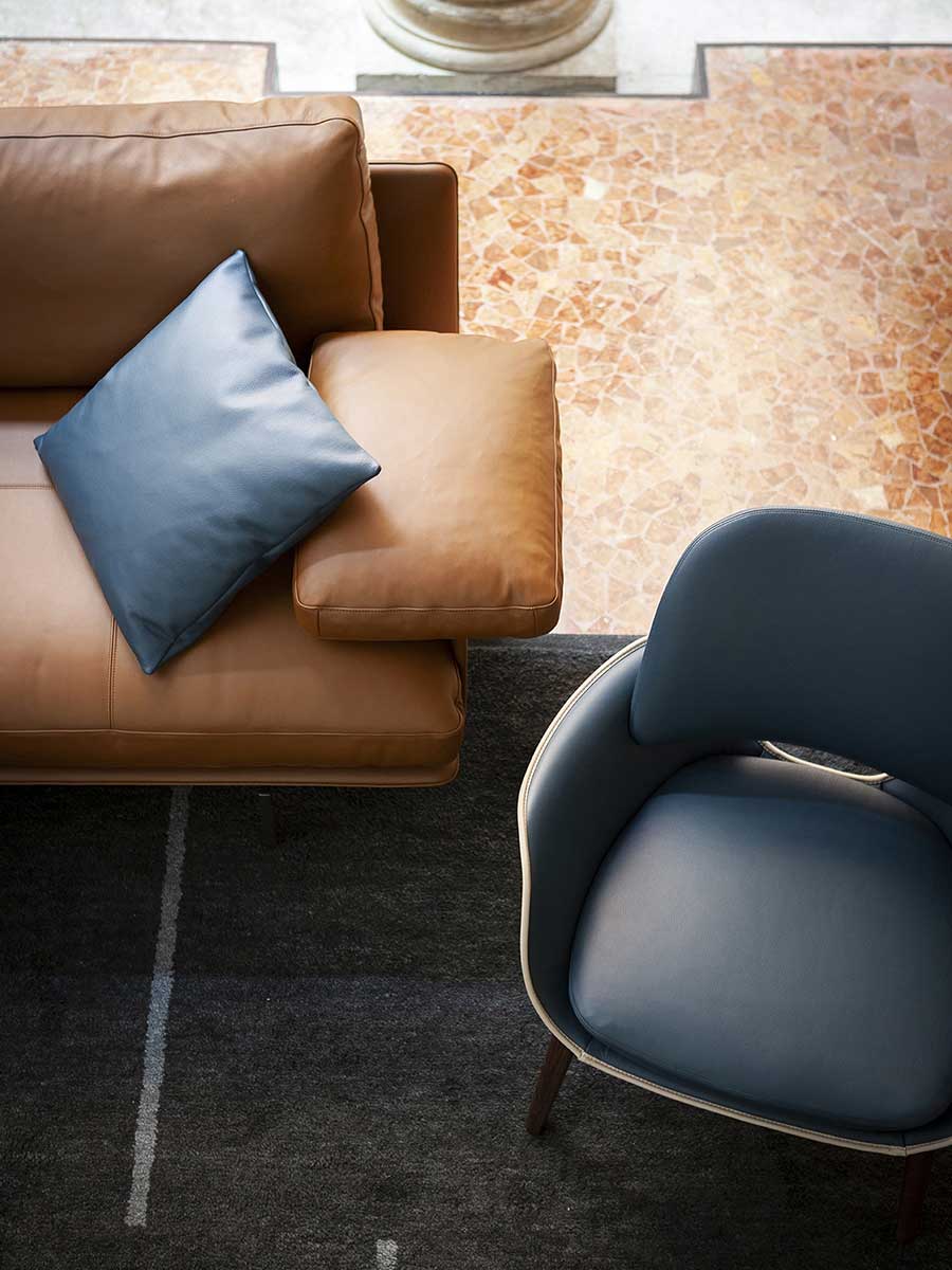 poltrona frau cushion