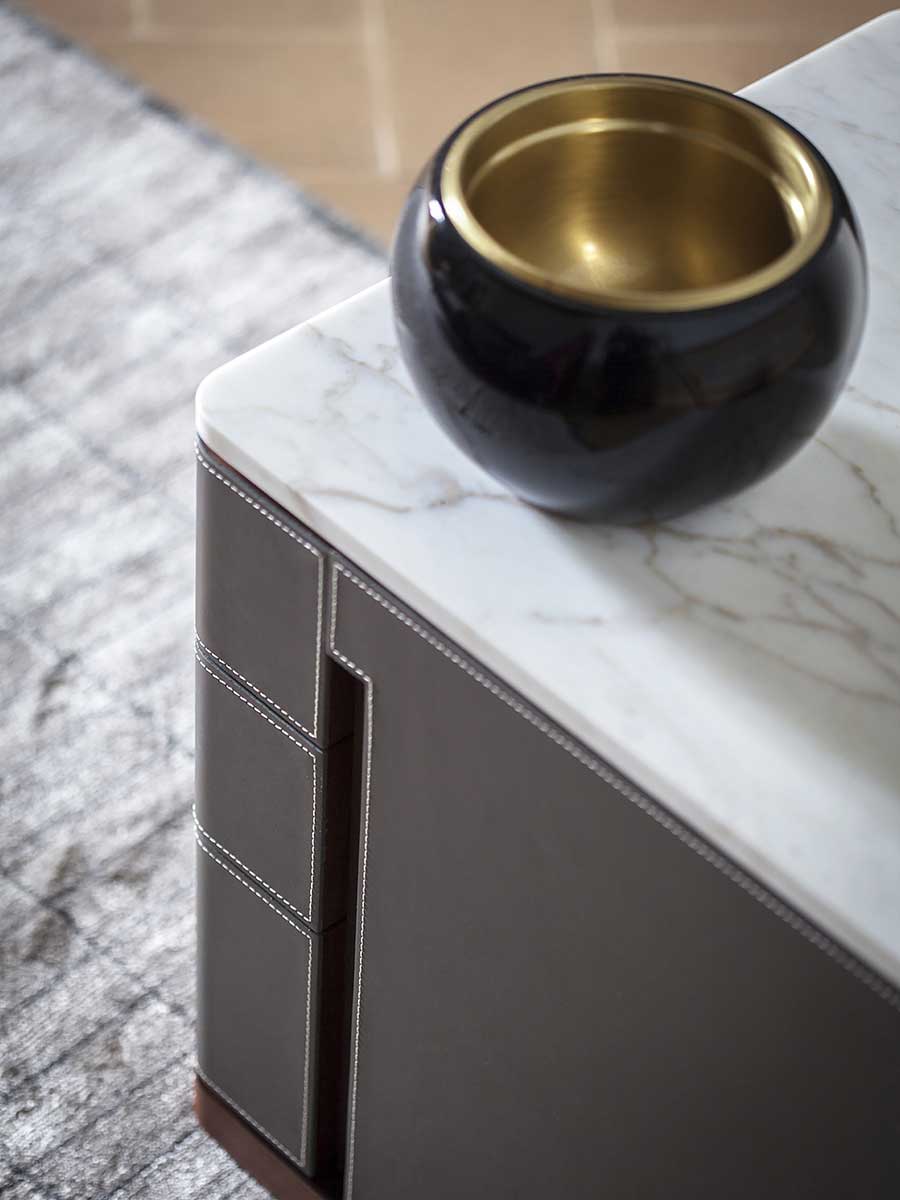 poltrona frau fidelio notte night table