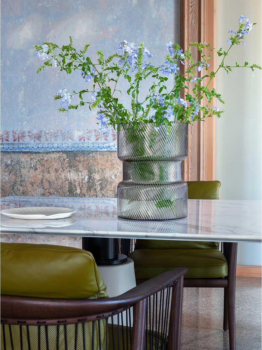 poltrona frau rips vase