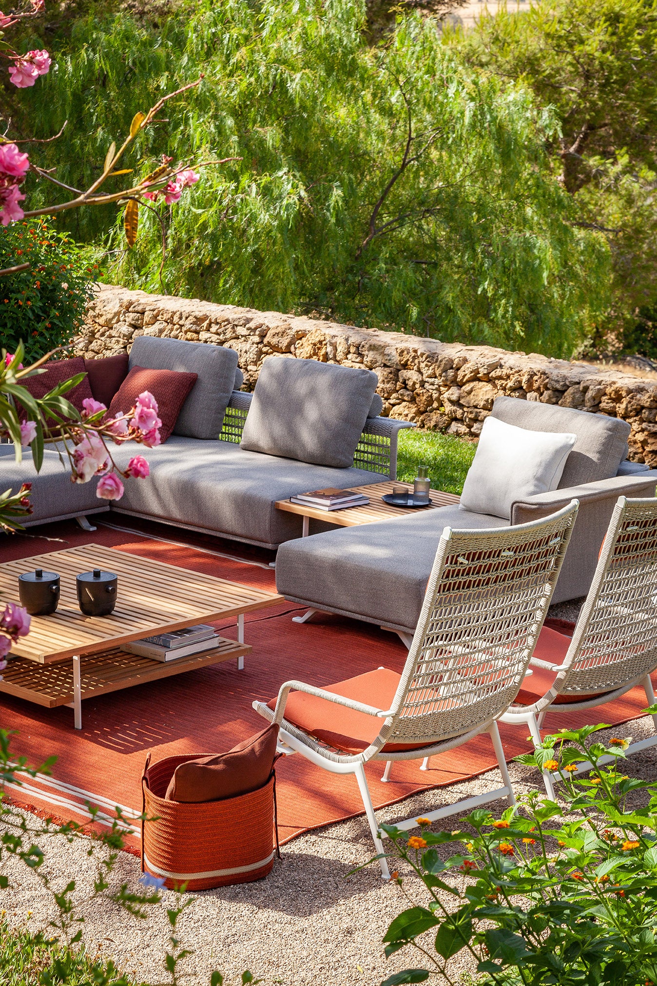 Solaria High Armchair
