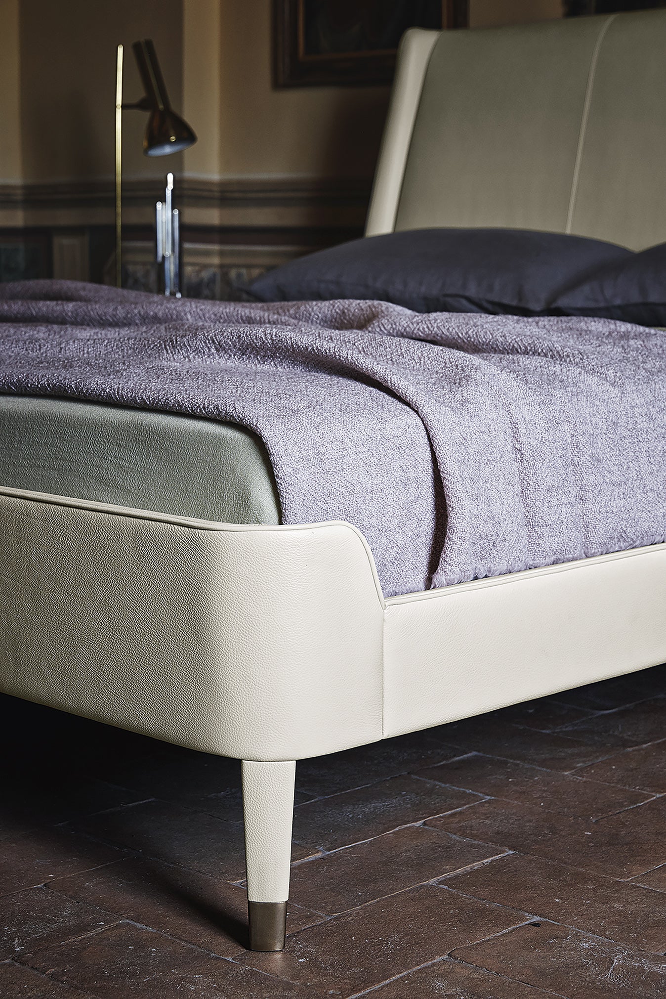Suzie Wong Bed