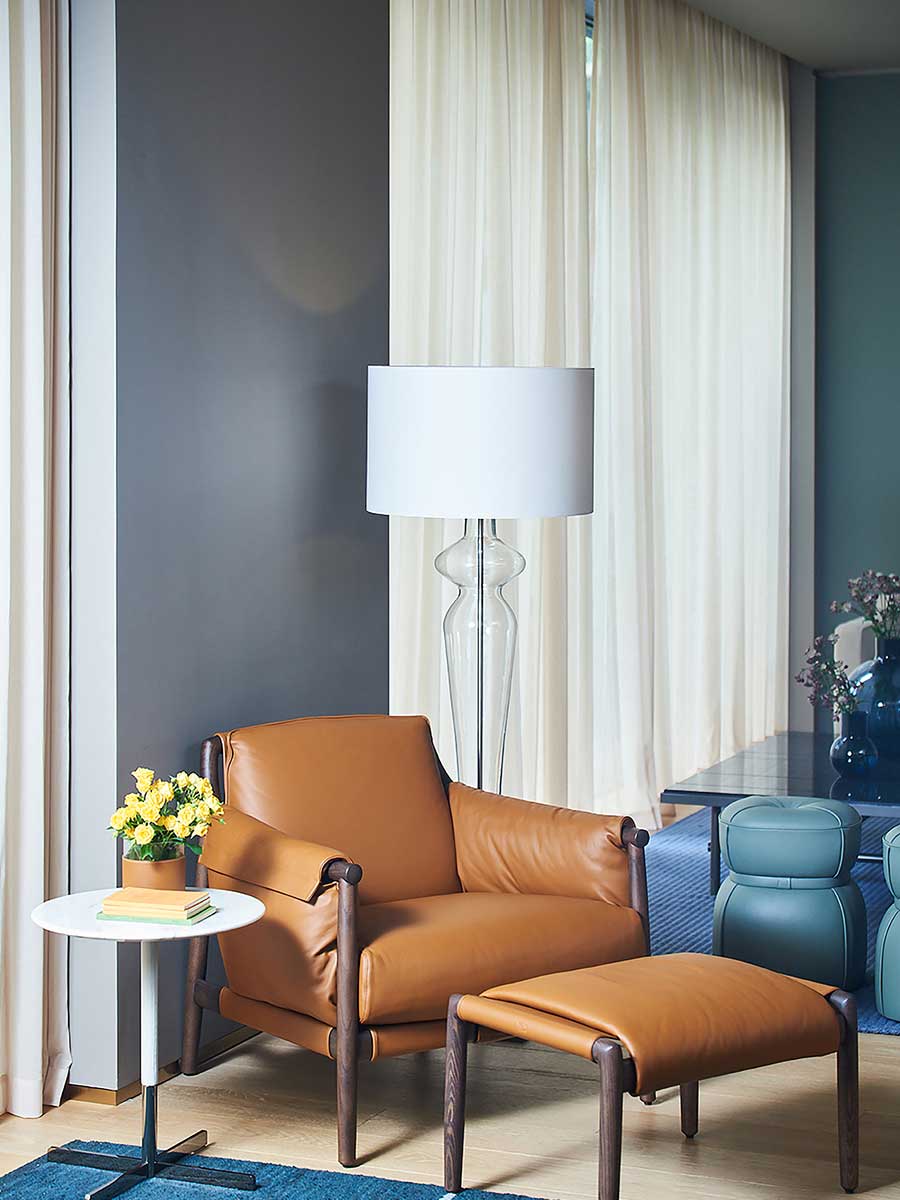 poltrona frau times lounge armchair
