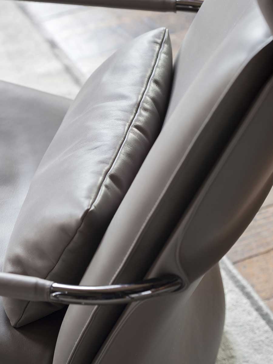 poltrona frau arabesque armchair